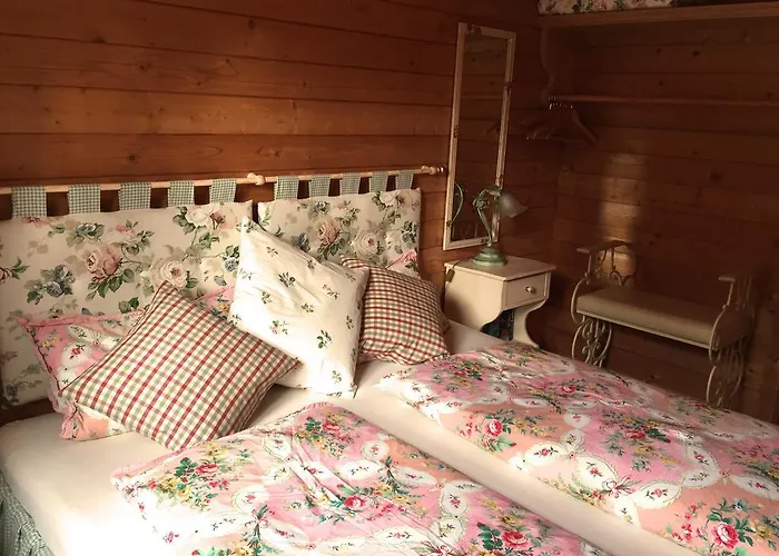 Ferienwohnung Romantik Im Roten Haus フュッセン